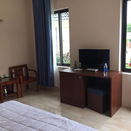 Alo Ha Binh Tien Hotel Thon Binh Hung Bagian luar foto