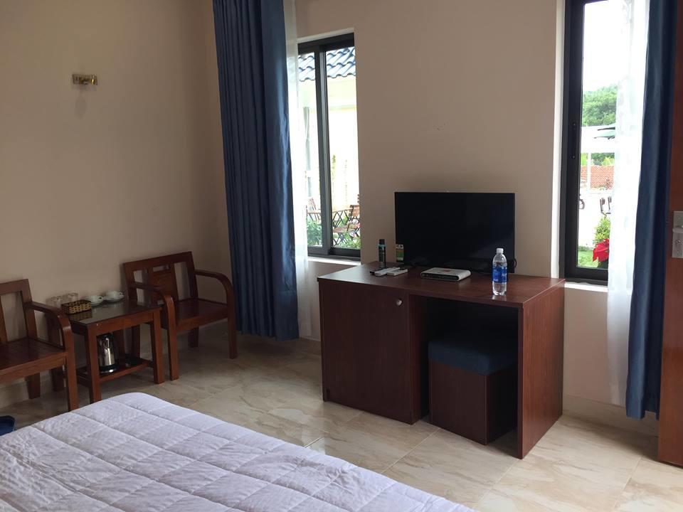 Alo Ha Binh Tien Hotel Thon Binh Hung Bagian luar foto